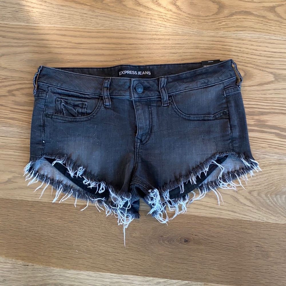 Express NWT shorts